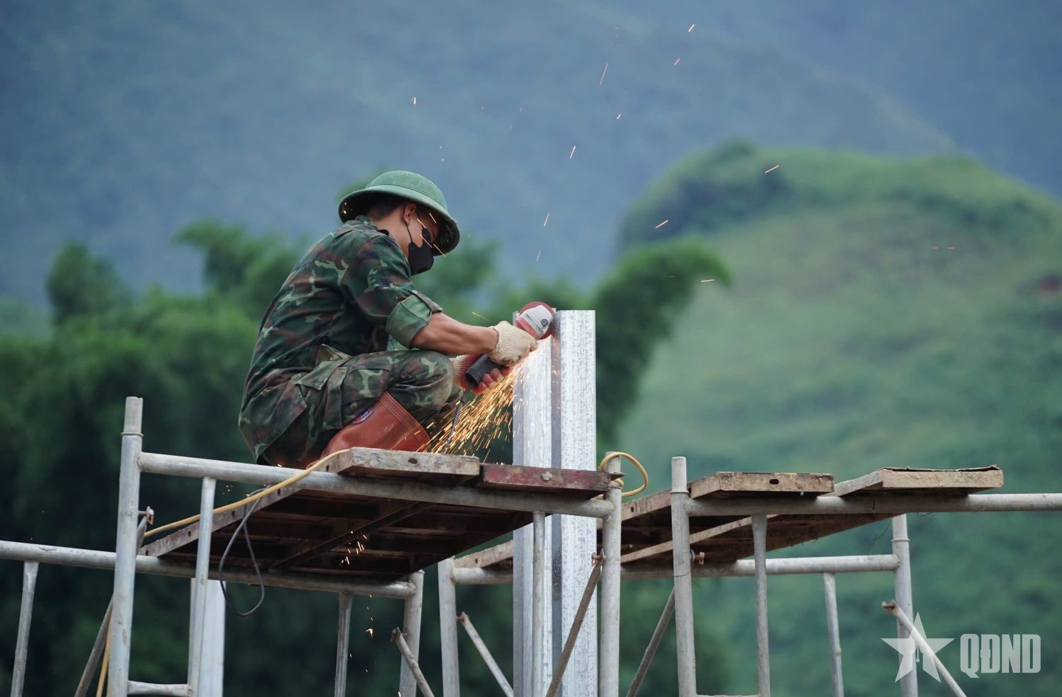 Thắm tình quân dân ở Mường Than